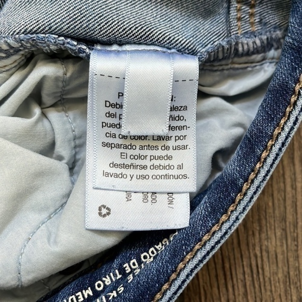 Universal Thread Jeans - Picture 6 of 12